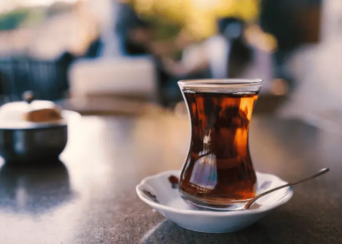 https://teamoreish.com/wp-content/uploads/2022/10/turkish-tea.webp